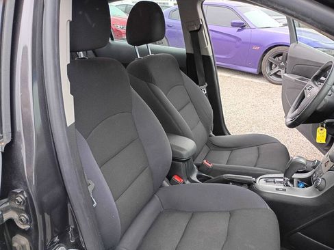 Used 2015 Chevrolet Cruze LT image 20