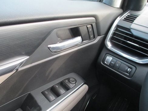 New 2026 GMC Acadia Elevation w/ Elevation Premium Package FWD image 16