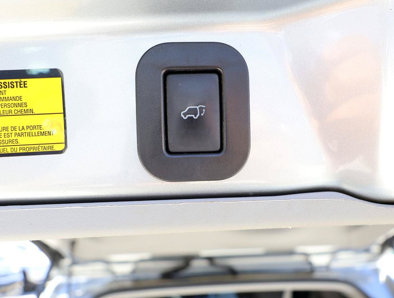 Used 2015 Toyota Sienna XLE FWD image 31