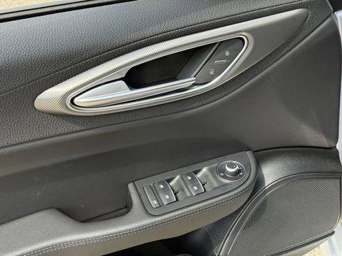 New 2025 Alfa Romeo Giulia w/ Veloce Package Rwd image 12