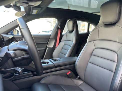Used 2024 Porsche Taycan 4S image 5
