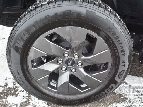 Used 2024 Ford F150 Lightning Lariat image 57