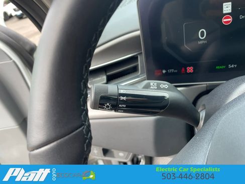 Used 2024 Kia EV9 Land AWD/4WD image 38