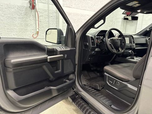 Used 2018 Ford F150 XLT w/ Equipment Group 302A Luxury AWD/4WD image 15