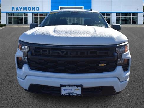 Used 2024 Chevrolet Silverado 1500 Custom image 9