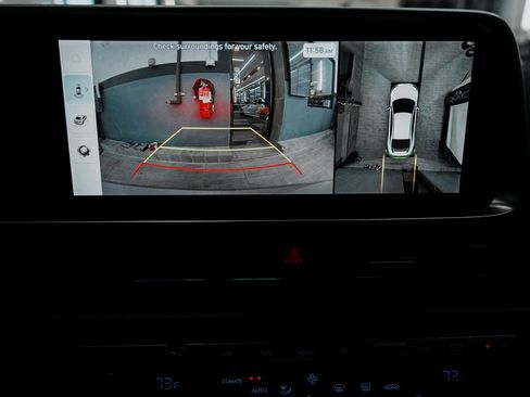 Used 2024 Hyundai Ioniq 6 Limited image 18