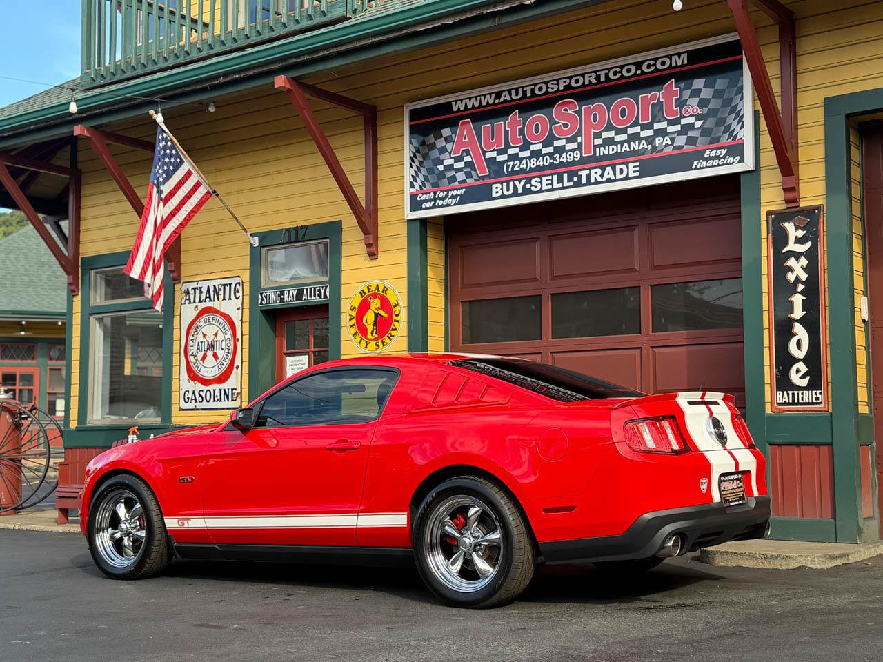 Used 2012 Ford Mustang GT RWD image 9