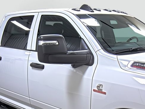 New 2026 RAM 3500 Tradesman image 15