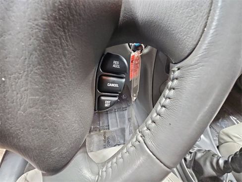 Used 2001 Oldsmobile Alero GL w/ Special Edition Pkg image 16