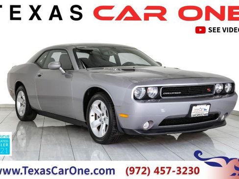 Used 2013 Dodge Challenger R/T RWD image 1