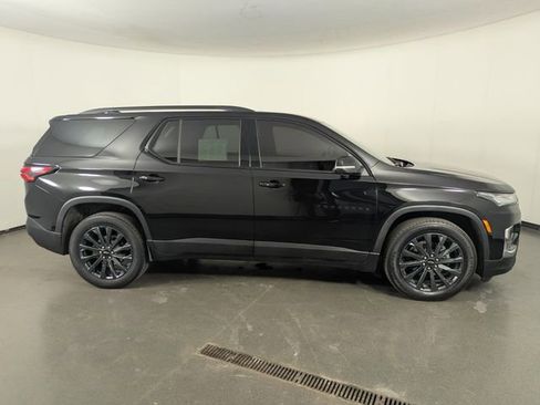 Used 2024 Chevrolet Traverse RS w/ LPO, Floor Liner Package image 8