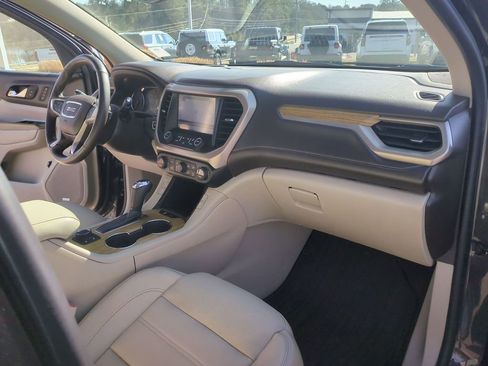 Used 2017 GMC Acadia Denali w/ Technology Package image 34