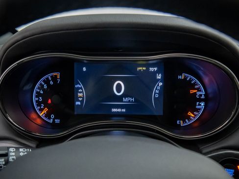 Used 2021 Jeep Grand Cherokee High Altitude image 22