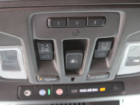 Used 2024 Chevrolet Silverado 3500 High Country w/ High Country Premium Package AWD/4WD image 21