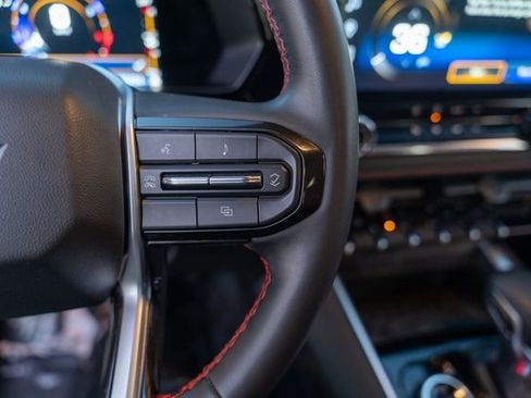 Used 2023 Chevrolet Colorado Z71 w/ Advanced Trailering Package image 24