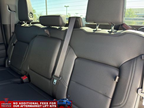 Used 2024 Chevrolet Silverado 1500 LTZ AWD/4WD image 25
