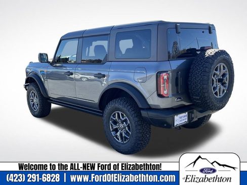 New 2025 Ford Bronco Badlands image 6