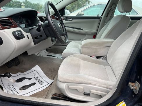 Used 2008 Chevrolet Impala LT FWD image 24