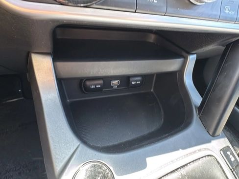 Used 2023 Kia Seltos LX AWD/4WD image 24