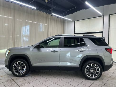 Certified 2025 GMC Terrain Elevation w/ Elevation Premium Package AWD/4WD image 11