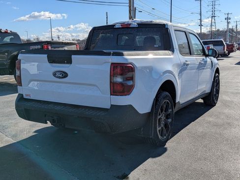 New 2026 Ford Maverick Lariat w/ Black Appearance Package image 4