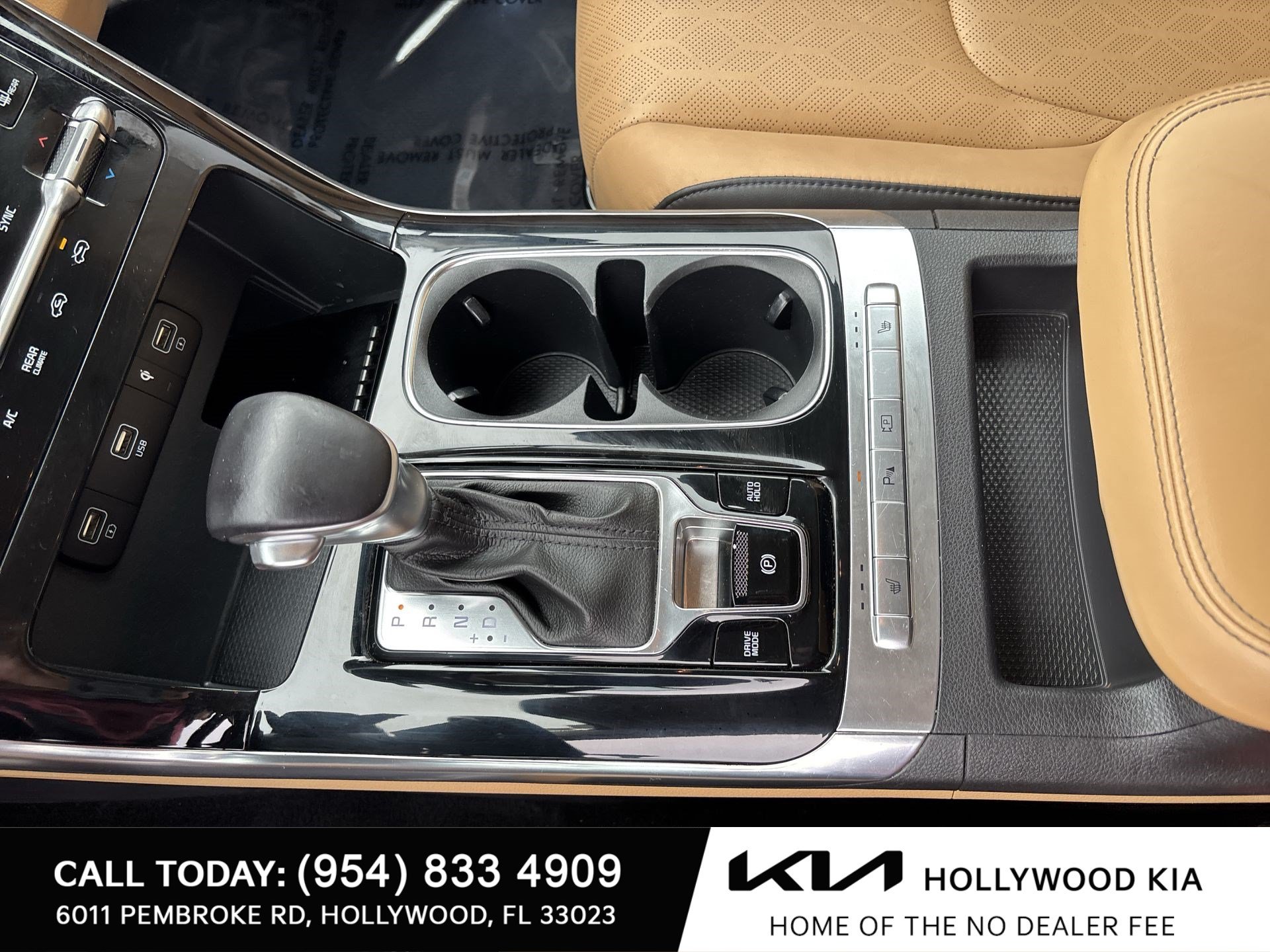 Used 2022 Kia Carnival EX FWD image 20