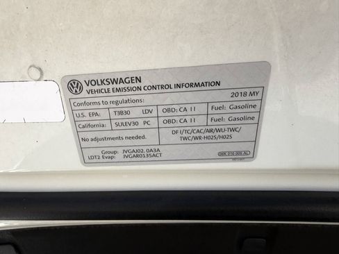 Used 2018 Volkswagen Tiguan SEL FWD image 21