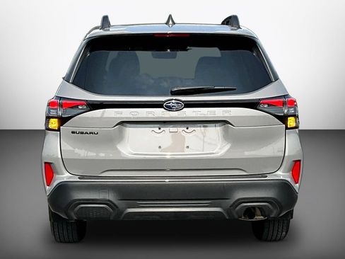 Used 2026 Subaru Forester Premium AWD/4WD image 5