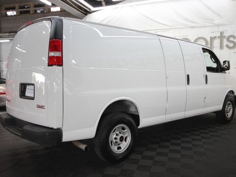 Used 2023 GMC Savana 2500 Extended RWD image 8