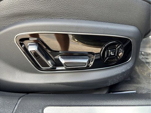 Used 2020 Audi A8 L 4.0T w/ Executive Package image 50