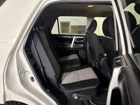 Used 2018 Toyota 4Runner SR5 image 32