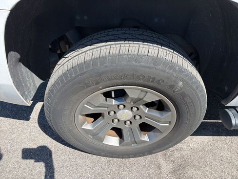 Used 2018 Chevrolet Tahoe LT image 11