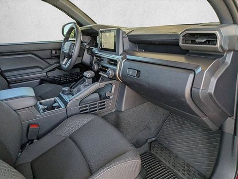 Used 2026 Toyota 4Runner SR5 AWD/4WD image 19