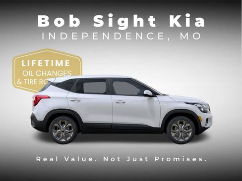 New 2026 Kia Seltos LX FWD image 7