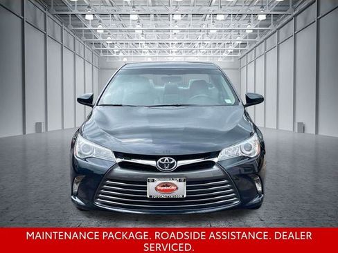 Used 2017 Toyota Camry LE FWD image 2