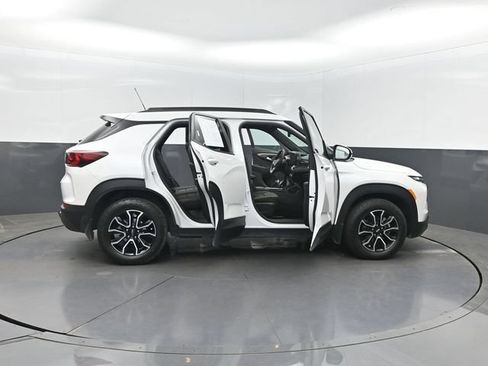 Used 2024 Chevrolet TrailBlazer ACTIV w/ Convenience Package FWD image 39