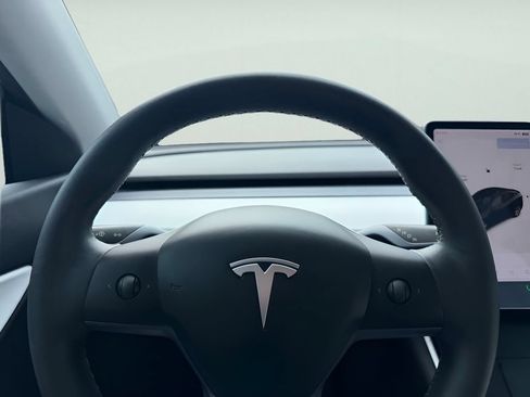Used 2020 Tesla Model Y Long Range AWD/4WD image 16