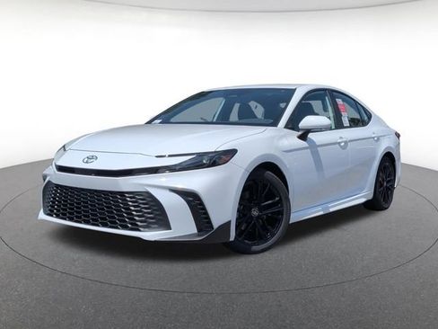 New 2026 Toyota Camry SE FWD image 1
