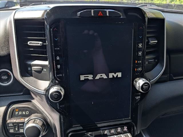 Used 2022 RAM 1500 Big Horn AWD/4WD image 35