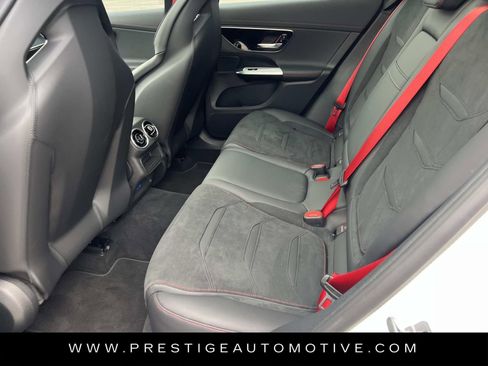 Used 2024 Mercedes-Benz GLC 43 AMG 4MATIC image 15