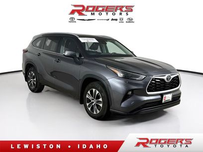 Used 2025 Toyota Highlander XLE
