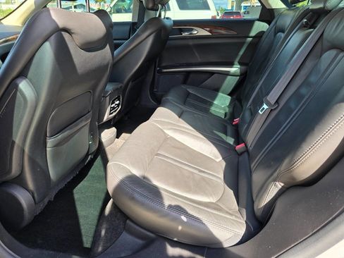 Used 2013 Lincoln MKZ Base V6 4dr Sedan image 4