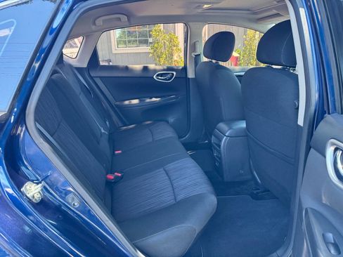 Used 2019 Nissan Sentra SV w/ Special Edition Package FWD image 13