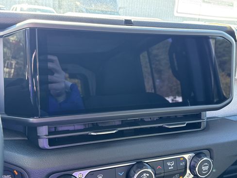 New 2025 Jeep Wrangler Sport S image 32