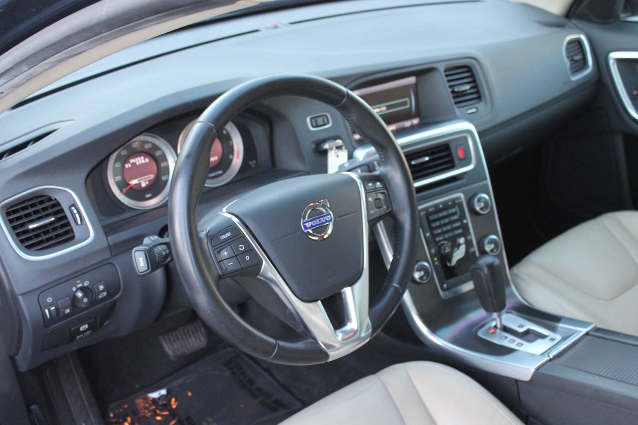 Used 2012 Volvo S60 T5 w/ Climate Pkg FWD image 21