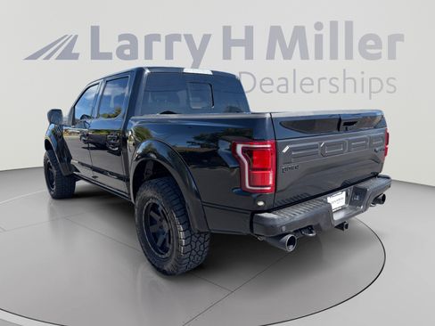 Used 2018 Ford F150 Raptor w/ Equipment Group 802A Luxury AWD/4WD image 3