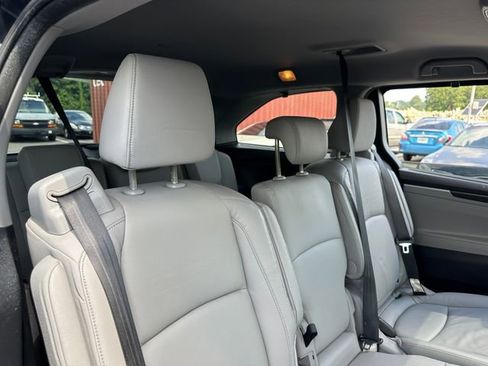 Used 2018 Honda Odyssey EX-L image 30