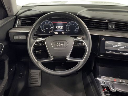 Used 2022 Audi e-tron Premium w/ Convenience Plus Package image 20