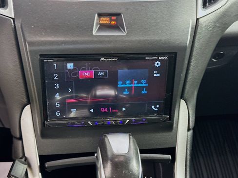 Used 2018 Ford Edge SEL AWD/4WD image 14