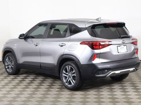 Used 2021 Kia Seltos LX AWD/4WD image 6